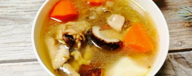 做胡蘿卜烏雞湯的步驟 胡蘿卜燉烏雞湯的制作方法