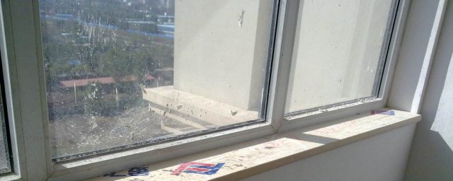 窗戶墻漆怎麼處理掉 傢裡窗戶上的墻漆怎麼清除