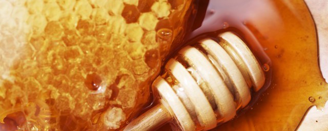 蜂蜜怎麼樣辨別真假 怎麼樣去辨別蜂蜜的真假?