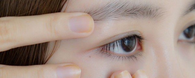 眼角長痘痘是什麼原因 眼角長痘痘的原因簡述