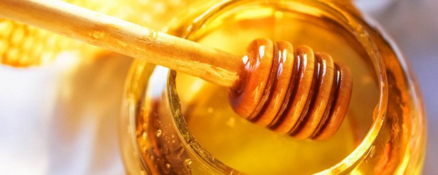 蜂蜜的沖服方法 怎麼泡蜂蜜