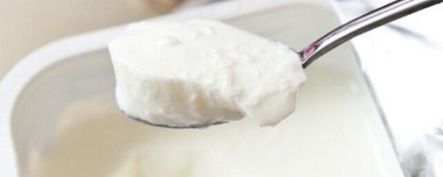 香滑老酸奶如何做 香滑老酸奶的做法