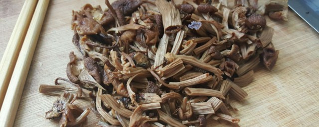 幹茶樹菇要泡多久 幹茶樹菇要泡多長時間
