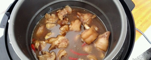 高壓鍋煮雞需要多長時間 高壓鍋燉雞需要多久