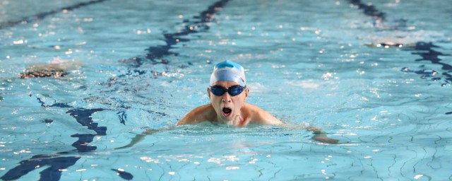 遊泳體能恢復技巧 遊泳怎樣恢復體能?