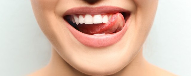 牙變白的土方法 怎麼讓牙齒變白