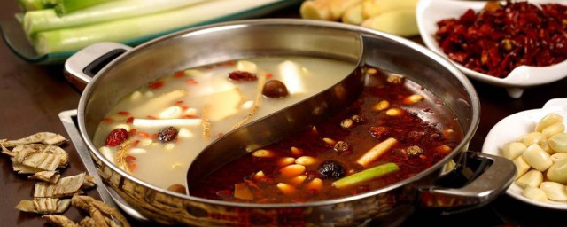 鴛鴦火鍋使用方法 鴛鴦火鍋湯底的做法