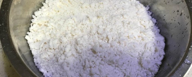 自發大米粉如何做米糕 自發大米粉做米糕的方法