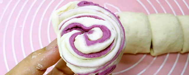 紫薯花卷最簡單的做法 紫薯花卷最簡單的做法與步驟
