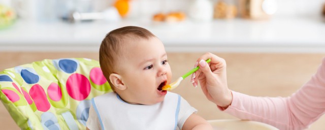 嬰幼兒喂飯步驟 給寶寶喂飯的註意事項