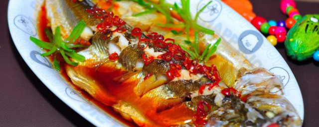 辣椒蒸魚做法 泡辣椒蒸魚的制作方法