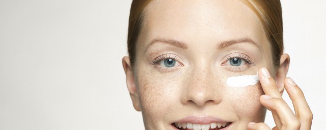 眼霜的正確使用方法步驟 怎麼使用眼霜