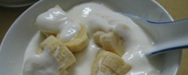 炒香蕉酸奶怎麼做 炒香蕉酸奶的做法