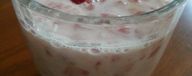 草莓牛奶羹怎麼做 美味的草莓牛奶羹怎麼做