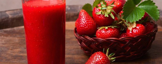 草莓冰飲料怎麼做 草莓冰飲料做法