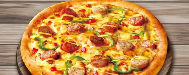 怎麼做烤腸披薩 烤腸披薩的做法