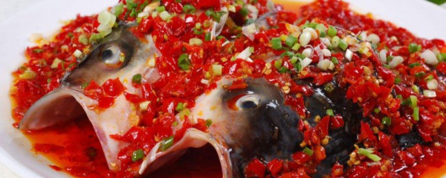 剁椒魚頭的做法傢常 需要準備什麼食材