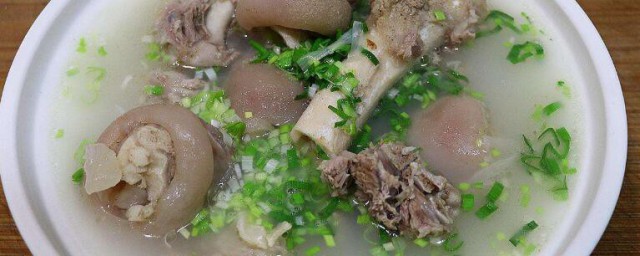羊肉湯怎麼做好吃又簡單的做法 簡單又好吃的羊肉湯的做法