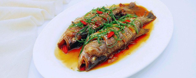 紅燒鱸魚的簡單做法 紅燒鱸魚的簡單做法與步驟