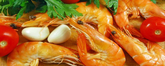 琺瑯鍋如何做蝦 琺瑯鍋做蝦的方法