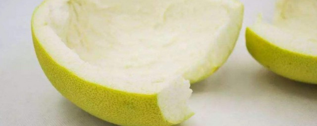 柚子皮的白瓤可以吃嗎 有哪些食用方法呢