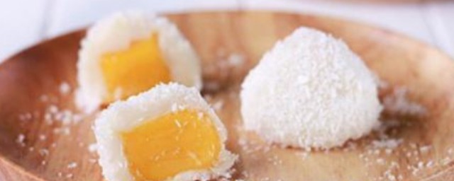 芒果椰絲奶凍如何做 芒果椰絲奶凍的做法