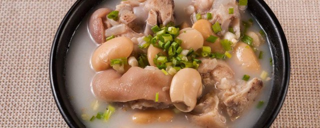 豬蹄燉什麼好吃又營養 湯有什麼營養呢