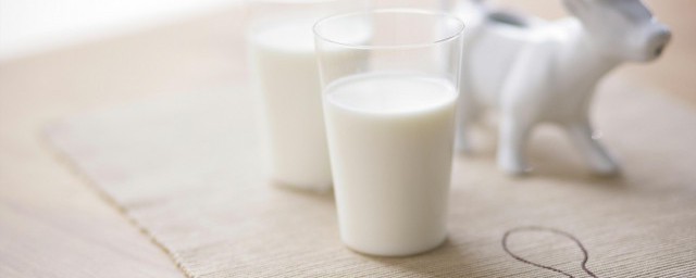 臉直接敷牛奶可以嗎 純牛奶可以直接用來敷臉嗎