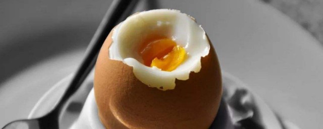 人一天能吃多少雞蛋黃 蛋黃裡邊有什麼