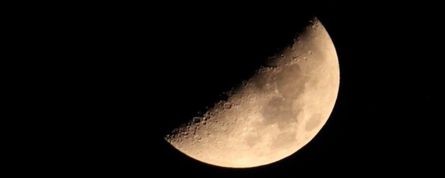 月亮有關的成語 月亮有關的成語精選