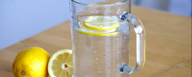 新鮮檸檬水的正確泡法 正確的檸檬水泡法