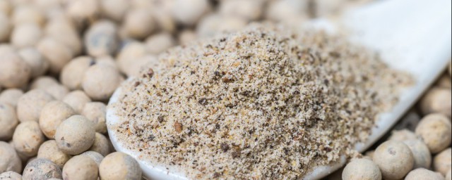 白胡椒粉的功效與作用及食用方法 胡椒粉居然還可以解毒