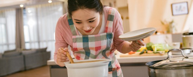 土豆菌菇湯竅門 土豆菌菇湯的做法