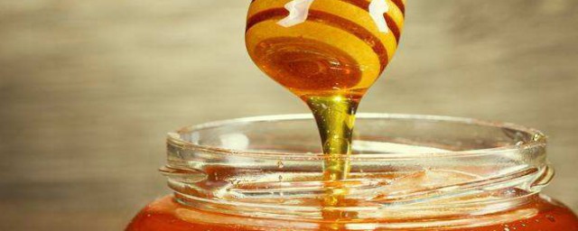 蜂蜜怎麼吃效果最好 蜂蜜效果最好的吃法