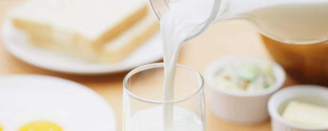 早上空腹喝牛奶 早上空腹喝牛奶好嗎
