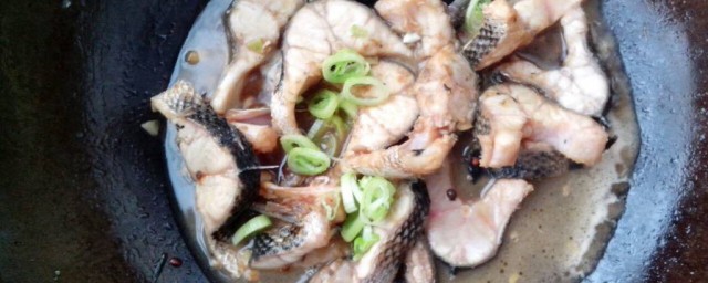 炒黑魚怎麼好吃又簡單 好吃又簡單的炒黑魚制作方法介紹
