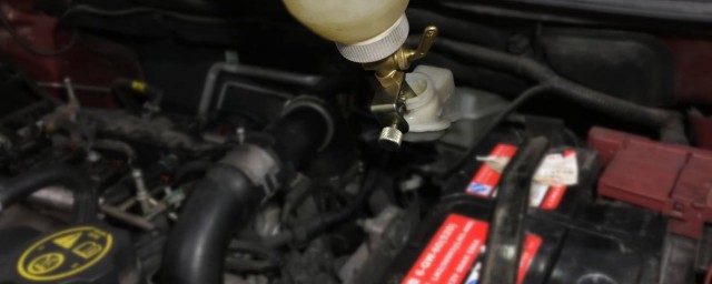 剎車油怎麼換 這樣換剎車油最簡便