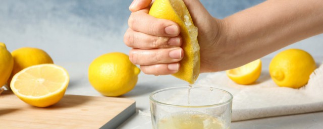切開的檸檬怎麼保存 這四種方法都能保存好