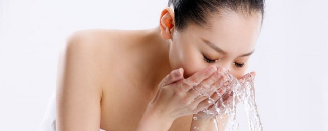 洗臉撲的正確使用方法 洗臉撲的正確使用方法簡述