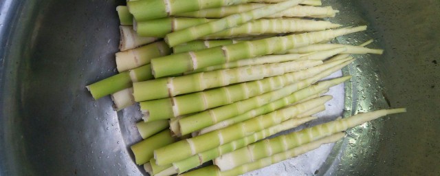 怎樣做綠竹筍燉排骨 綠竹筍燉排骨的做法