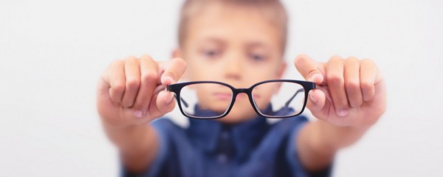 什麼是近視眼 近視的病因是什麼