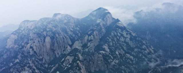 被稱為奇險天下第一山的華山位於中國哪個省? 華山位於中國陜西省