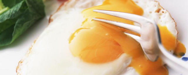 煎蛋技巧 掌握這3個小技巧煎出的蛋不焦不糊
