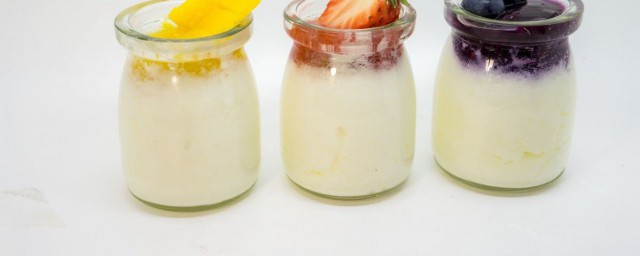 如何用酸奶做佈丁 用酸奶做佈丁的教程