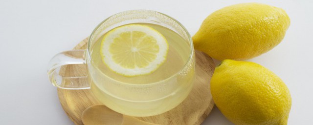 檸檬片泡水的方法 檸檬片泡水的正確方法是什麼