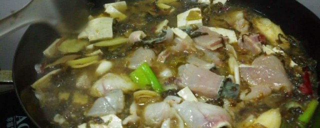 煮酸菜魚的做法 煮酸菜魚的做法介紹