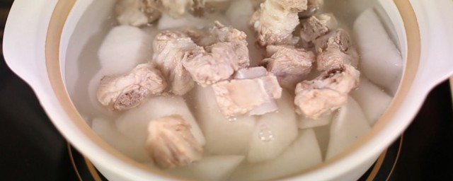 骨頭湯補鈣嗎 骨頭湯是否補鈣的解析