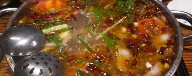 酸菜雞火鍋的做法 怎麼做酸菜雞火鍋