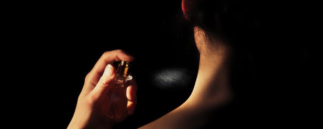 香水怎麼使用比較好 香水的標準使用方法