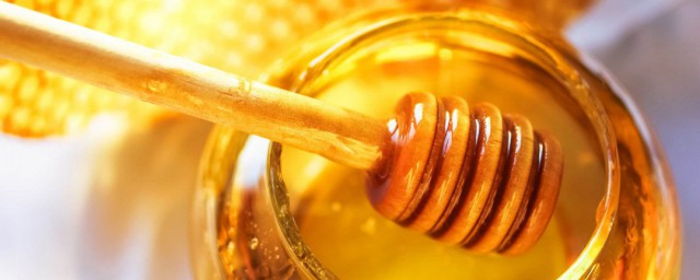 蜂蜜可以和酸奶一起吃嗎 可以一起吃